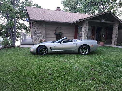1998 Chevrolet Corvette Base