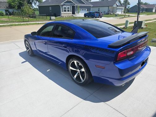Blue 2013 Dodge Charger R/T