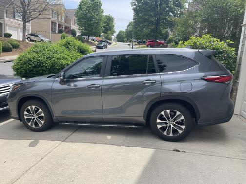 2023 Toyota Highlander Hybrid XLE