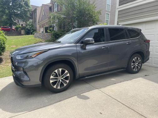 2023 Toyota Highlander Hybrid XLE