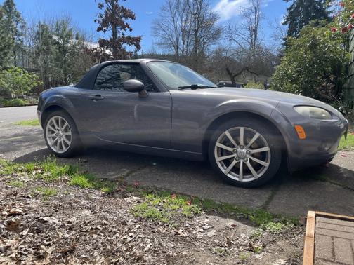 Gray 2006 Mazda MX-5 Miata Sport