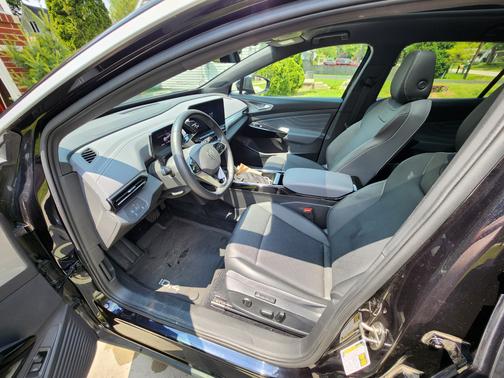 2023 Volkswagen ID.4 Pro S Plus