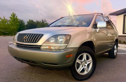 Silver 1999 Lexus RX 300 Base