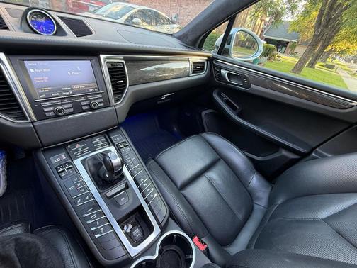 Gray 2016 Porsche Macan Macan Turbo