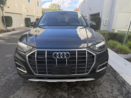 2023 Audi Q5 40 Premium