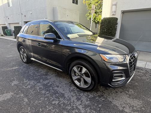 2023 Audi Q5 40 Premium