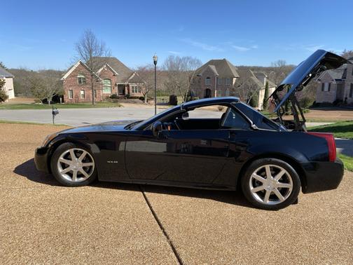 2005 Cadillac XLR Base