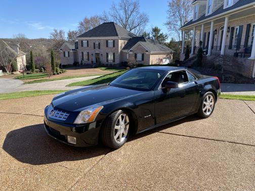 2005 Cadillac XLR Base