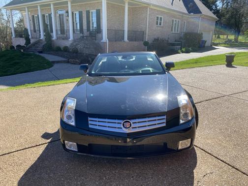 2005 Cadillac XLR Base