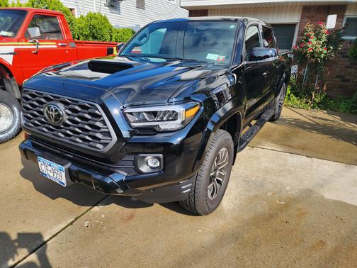 2023 Toyota Tacoma TRD Sport