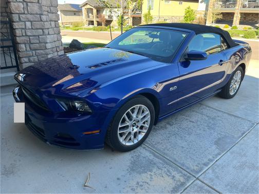 2014 Ford Mustang GT Premium