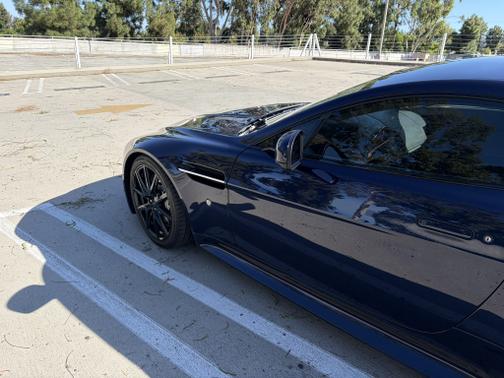 2015 Aston Martin Vantage GT Base