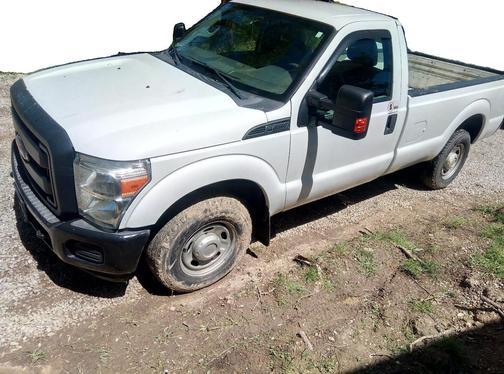 White 2012 Ford F-250 XL