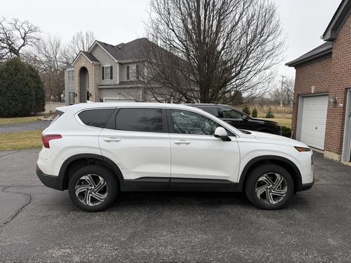 2023 Hyundai SANTA FE SE