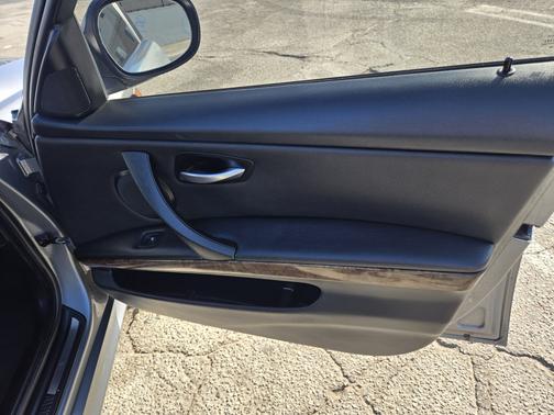 2009 BMW 328 i