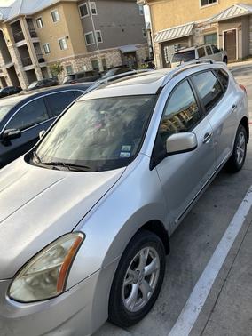 2011 Nissan Rogue SV
