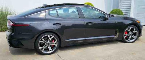 2021 Kia Stinger GT2