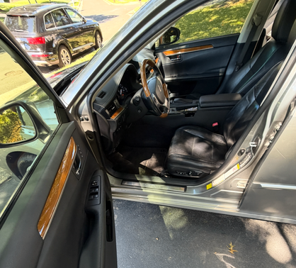 Gray 2015 Lexus ES 300h Base