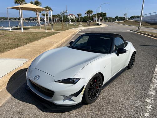 2016 Mazda MX-5 Miata Club