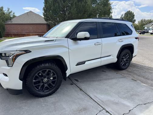 2024 Toyota Sequoia Platinum