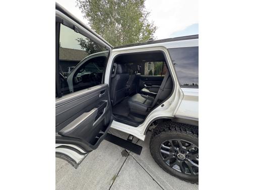 2024 Toyota Sequoia Platinum