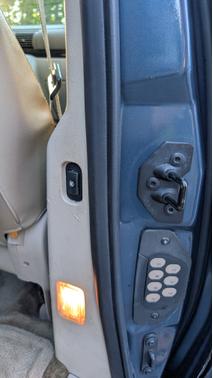 2004 Mercury Monterey Base