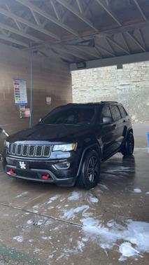 Black 2017 Jeep Grand Cherokee Trailhawk
