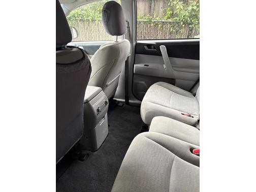 2013 Toyota Highlander Base