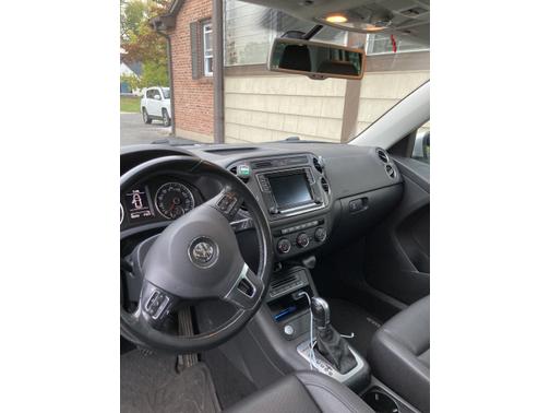 2016 Volkswagen Tiguan SE