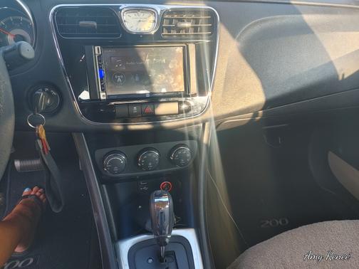 2012 Chrysler 200 Touring