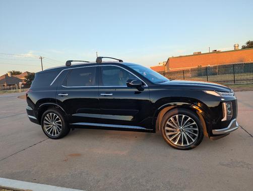 Black 2023 Hyundai PALISADE Calligraphy