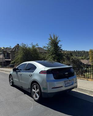 2012 Chevrolet Volt Base