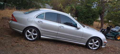 2005 Mercedes-Benz C-Class C230 Kompressor Sport