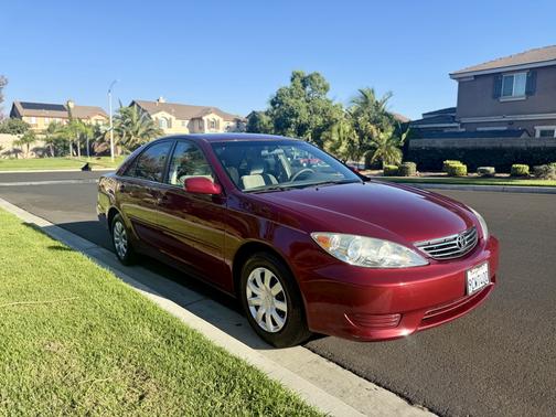 2005 Toyota Camry SE