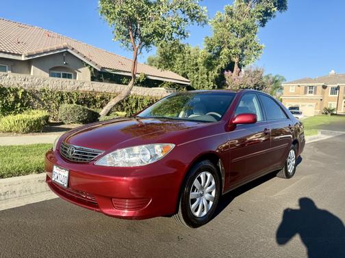 2005 Toyota Camry SE
