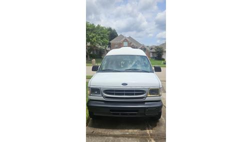 2002 Ford E250 Base