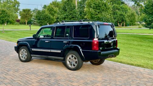 2009 Jeep Commander Overland