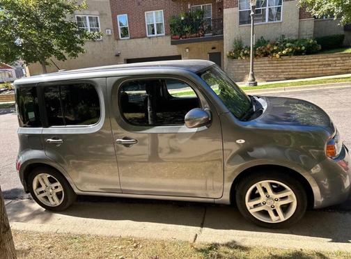Gray 2012 Nissan Cube 1.8 SL