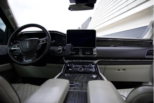2018 Lincoln Navigator L Black Label