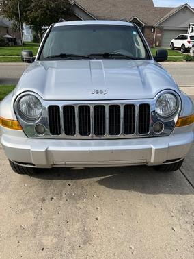 Silver 2006 Jeep Liberty Limited