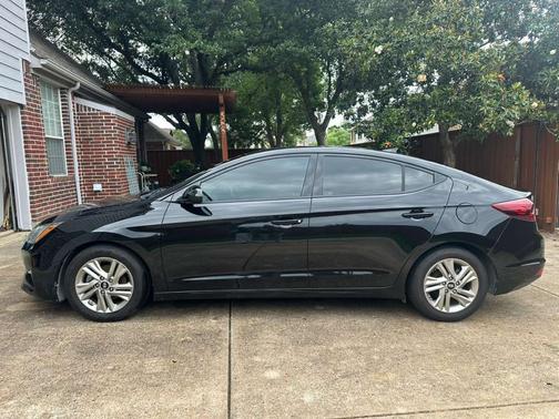 Black 2020 Hyundai ELANTRA Value Edition
