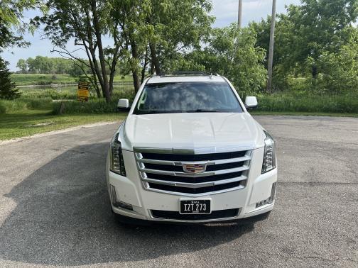 2016 Cadillac Escalade ESV Luxury