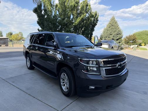 2017 Chevrolet Suburban LT