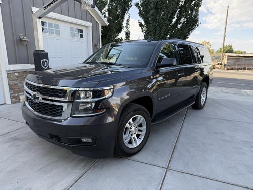 2017 Chevrolet Suburban LT