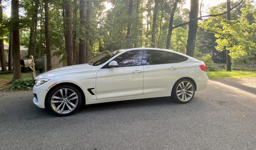2017 BMW 330 Gran Turismo i xDrive