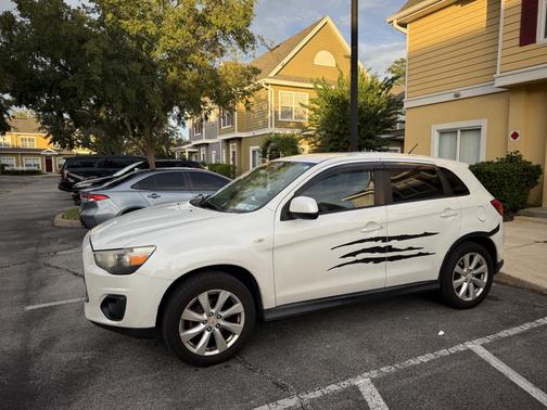 2014 Mitsubishi Outlander Sport ES