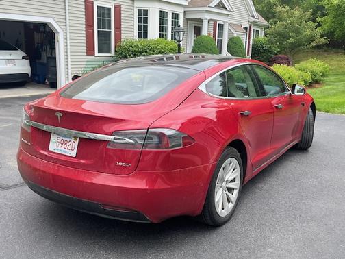 2018 Tesla Model S 100D