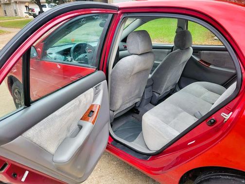2004 Toyota Corolla LE
