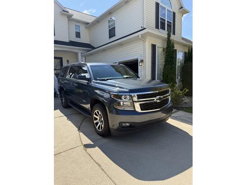 2019 Chevrolet Suburban LT