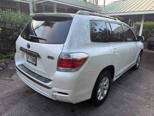 2013 Toyota Highlander Hybrid Base